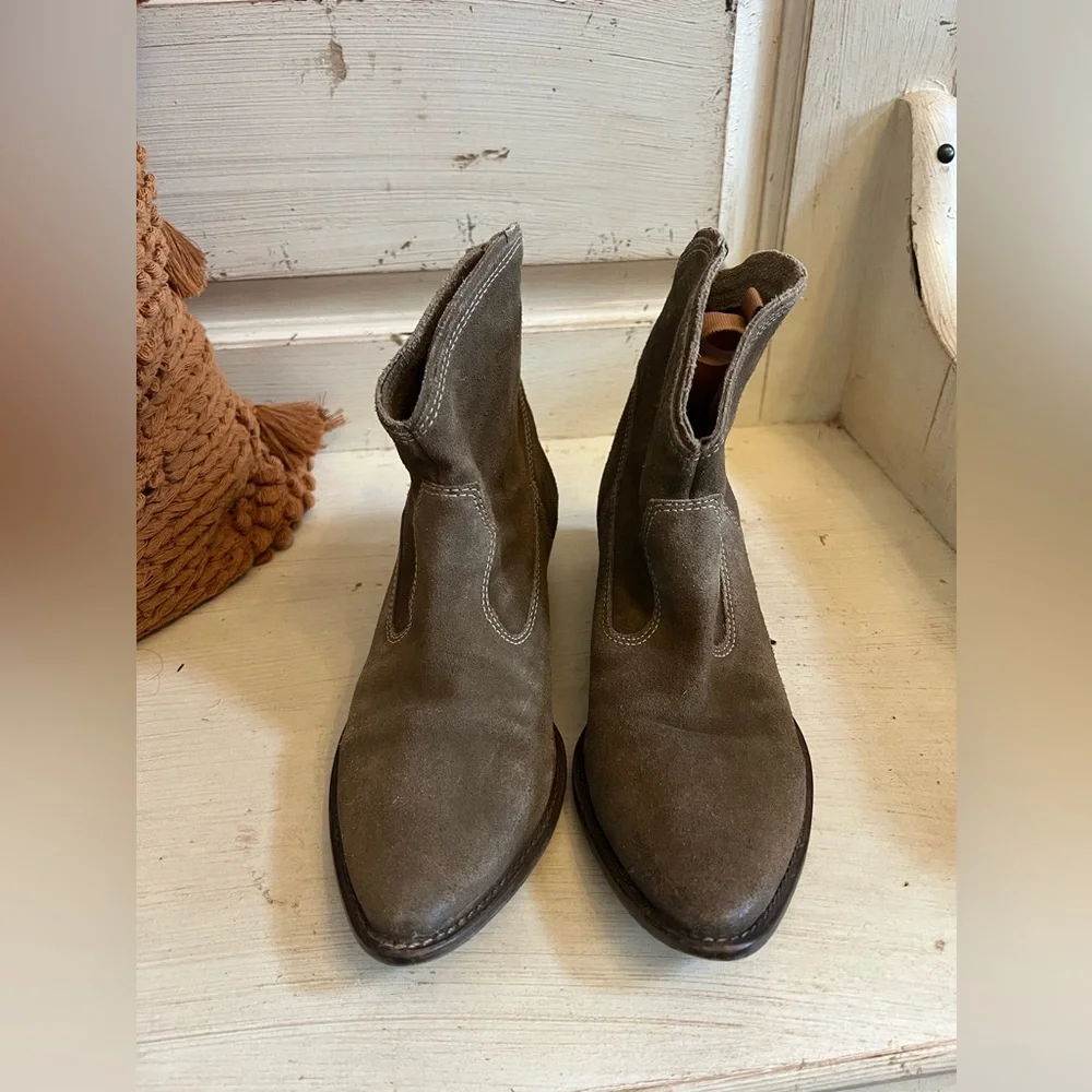 Leather low cowgirl boots - Picture 3 of 6